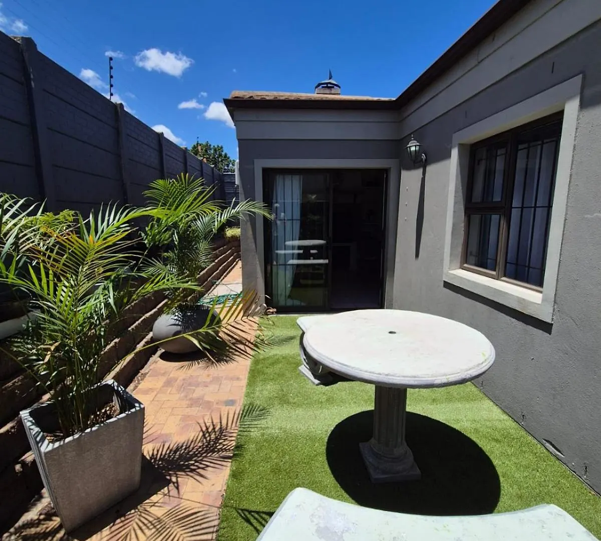 Esme'S Rest Villa Cape Town